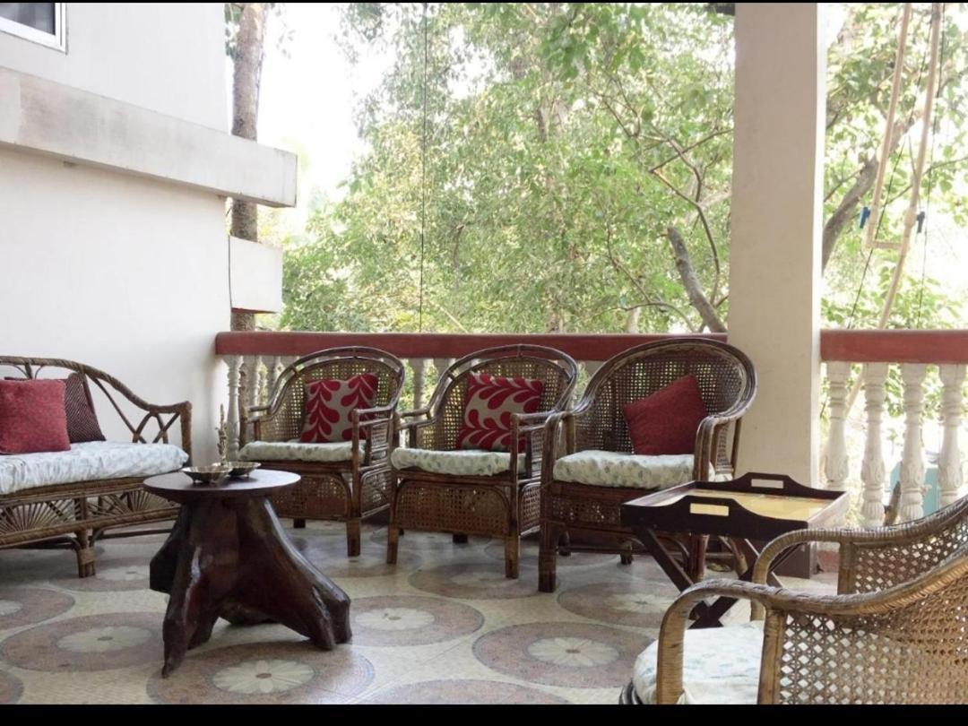 Hilltop Lodge Guwahati Luaran gambar
