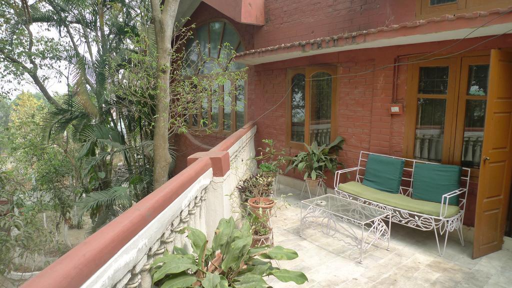 Hilltop Lodge Guwahati Luaran gambar