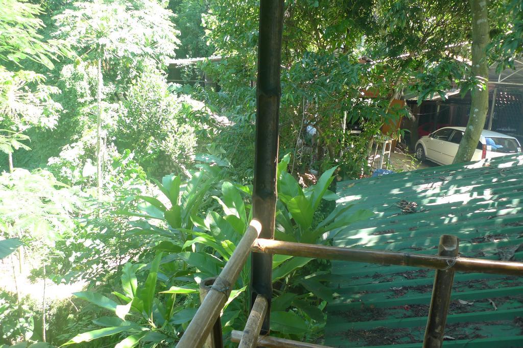Hilltop Lodge Guwahati Luaran gambar
