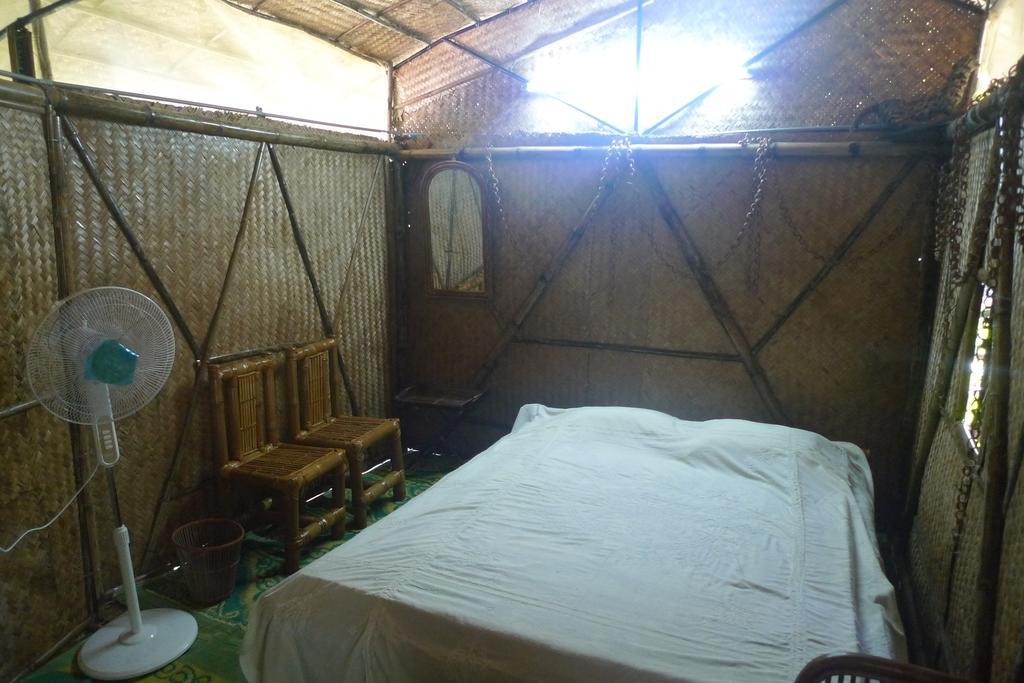 Hilltop Lodge Guwahati Luaran gambar