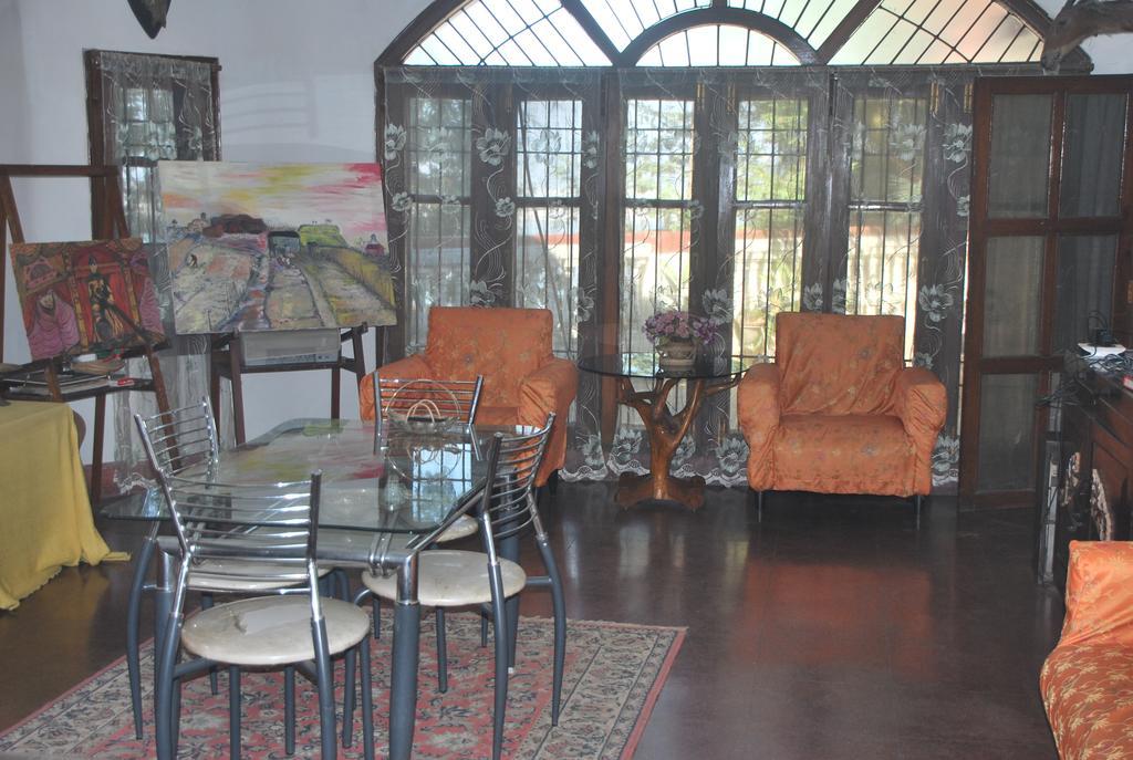 Hilltop Lodge Guwahati Luaran gambar