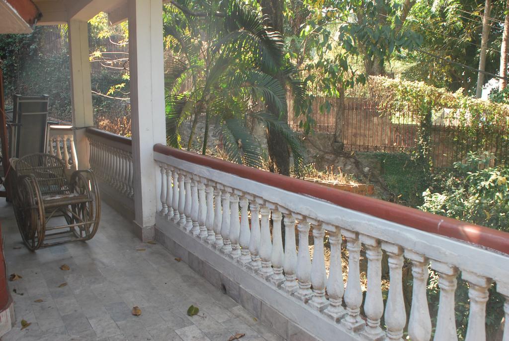 Hilltop Lodge Guwahati Luaran gambar