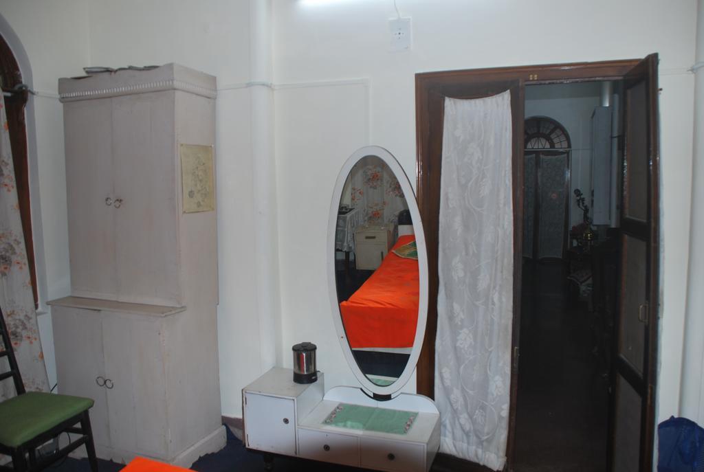 Hilltop Lodge Guwahati Luaran gambar