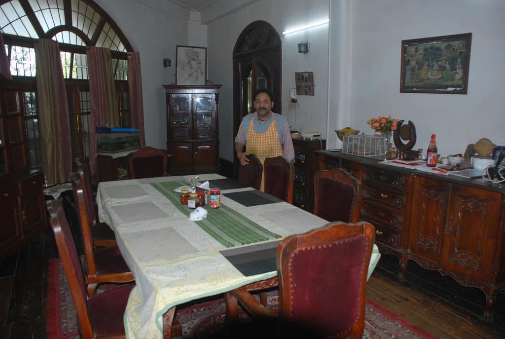 Hilltop Lodge Guwahati Luaran gambar
