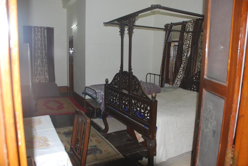 Hilltop Lodge Guwahati Luaran gambar