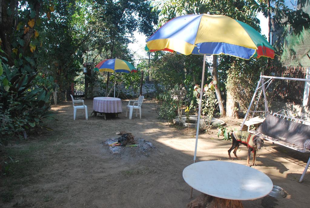 Hilltop Lodge Guwahati Luaran gambar